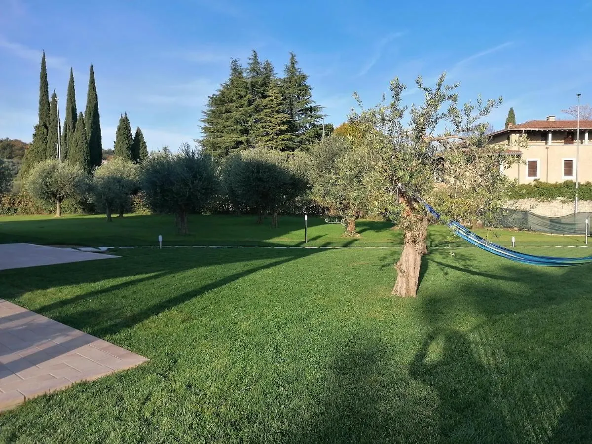 فندق مبيت وإفطار سان فيليتْشي ديل بيناكو B&B Solstizio D'Estate